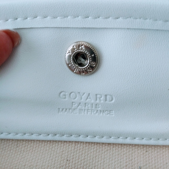 Very Cute Small Designer Bag - Picture 4 of 11